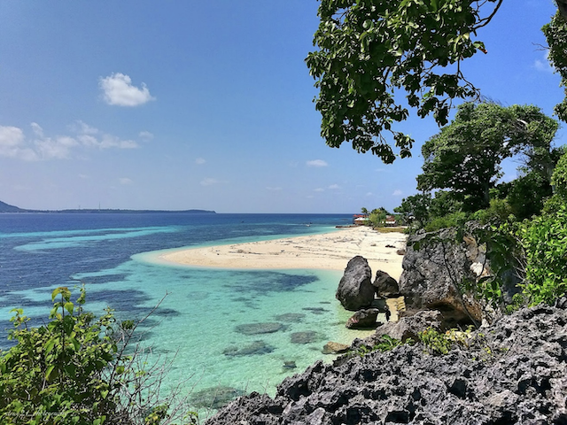 Pulau Liukang Loe