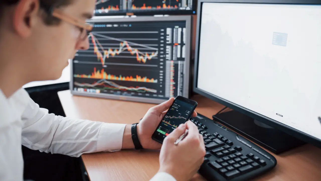 Cara Melakukan Analisis Teknikal Saham: Baca Grafik &amp; Indikator Saham