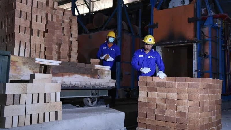 Bedah Saham IPO BATR, Produsen Bata Tahan Api di Manufaktur Refraktori