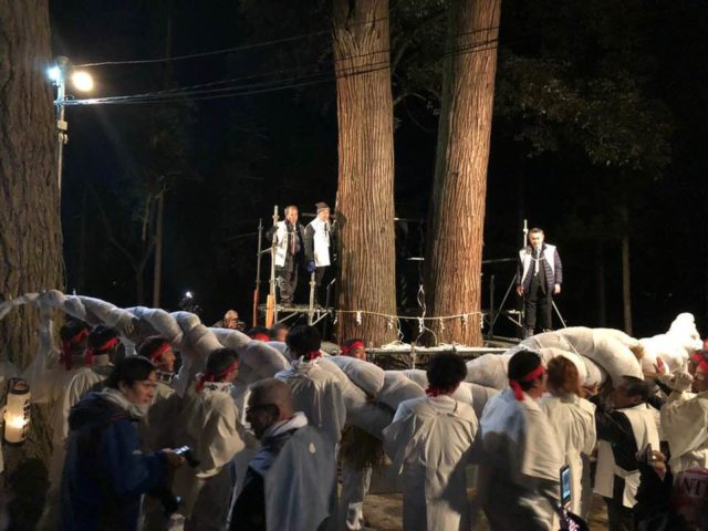 42歳厄年男衆による壮大な厄除け 蔵王町の刈田嶺神社暁祭り オマツリジャパン 毎日 祭日