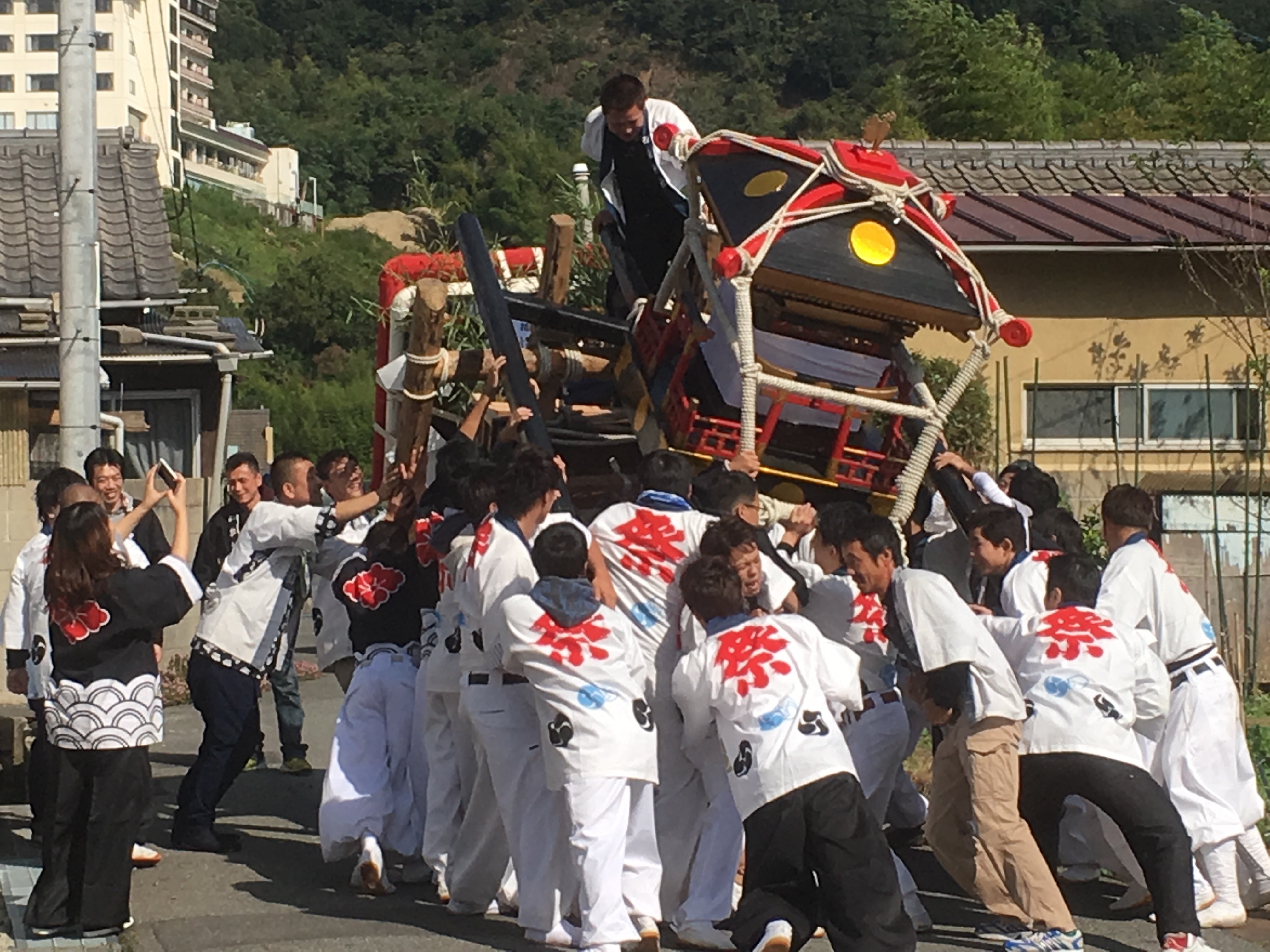 瀬戸内海を一望できる絶景スポットで岡山名物 千歳楽 のお祭りが開催 オマツリジャパン 毎日 祭日