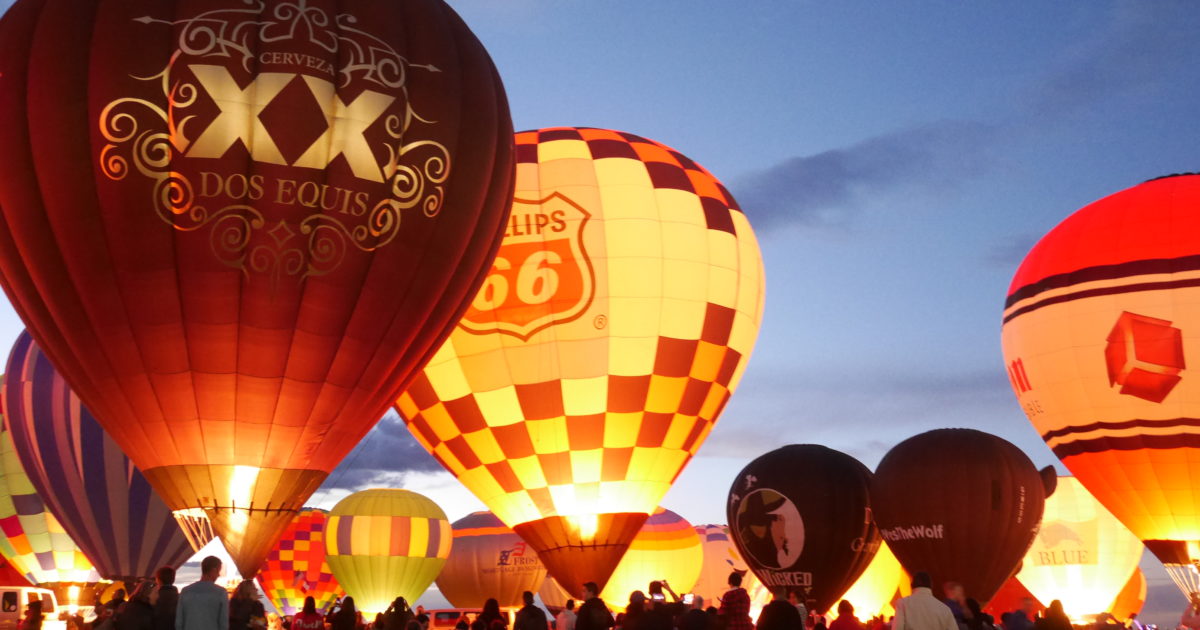 世界最大の気球のお祭り！アメリカ「アルバカーキ バルーンフィエスタ ...