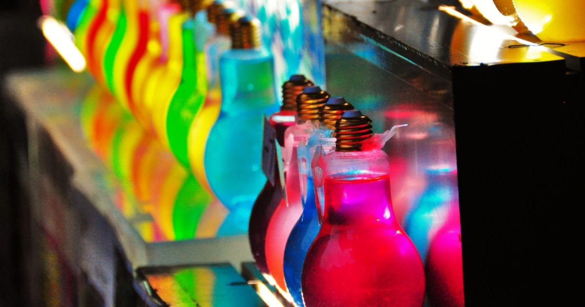 Sns映えを狙おう 電球ソーダ の入手法や作り方を紹介 オマツリジャパン 毎日 祭日