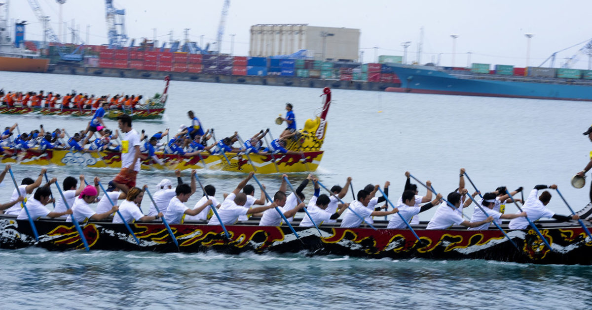 沖縄を熱くする那覇ハーリー ただのレースではない その魅力とは オマツリジャパン 毎日 祭日