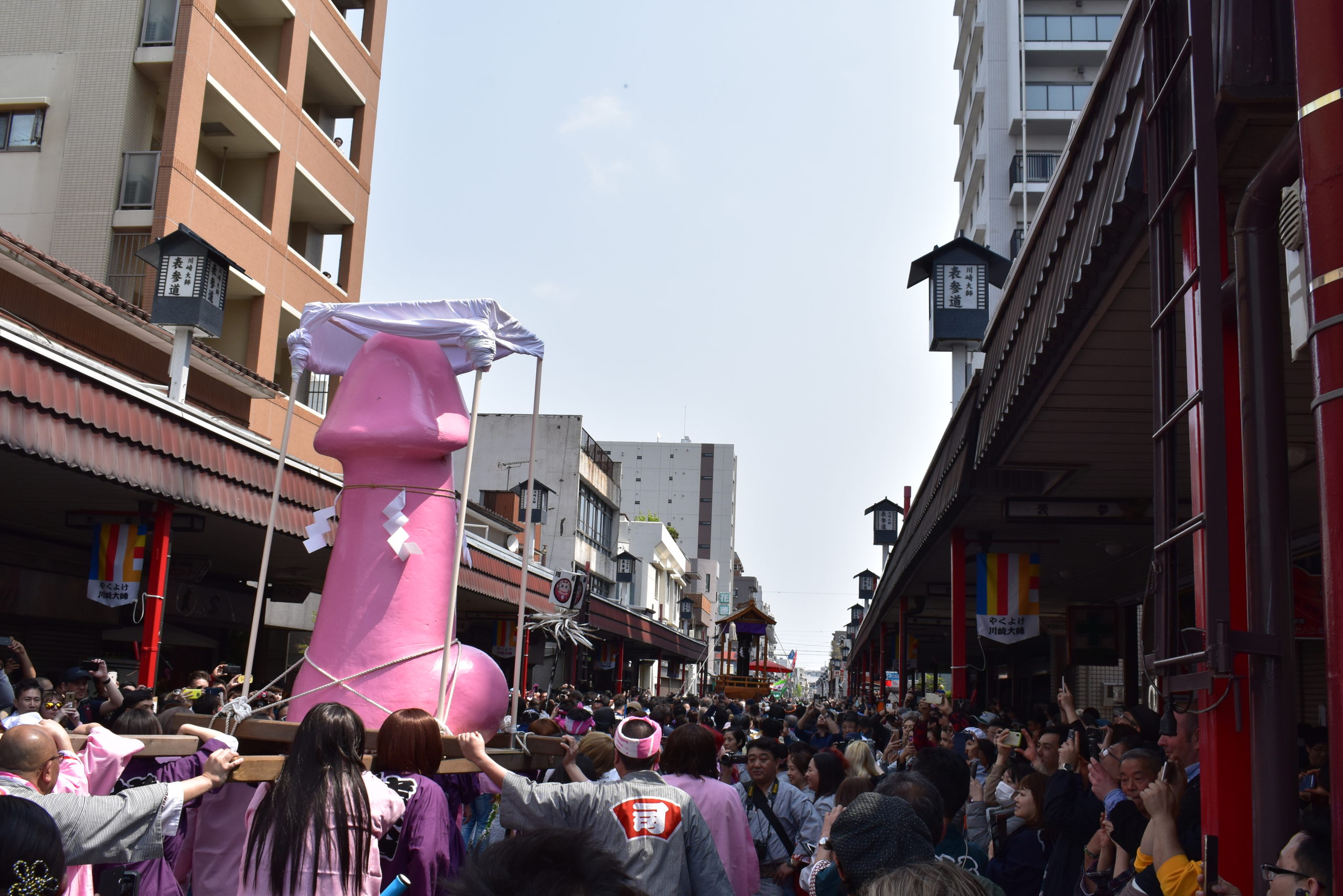 かなまら祭が19年も大盛況 現地の様子を写真59枚でレポート オマツリジャパン 毎日 祭日