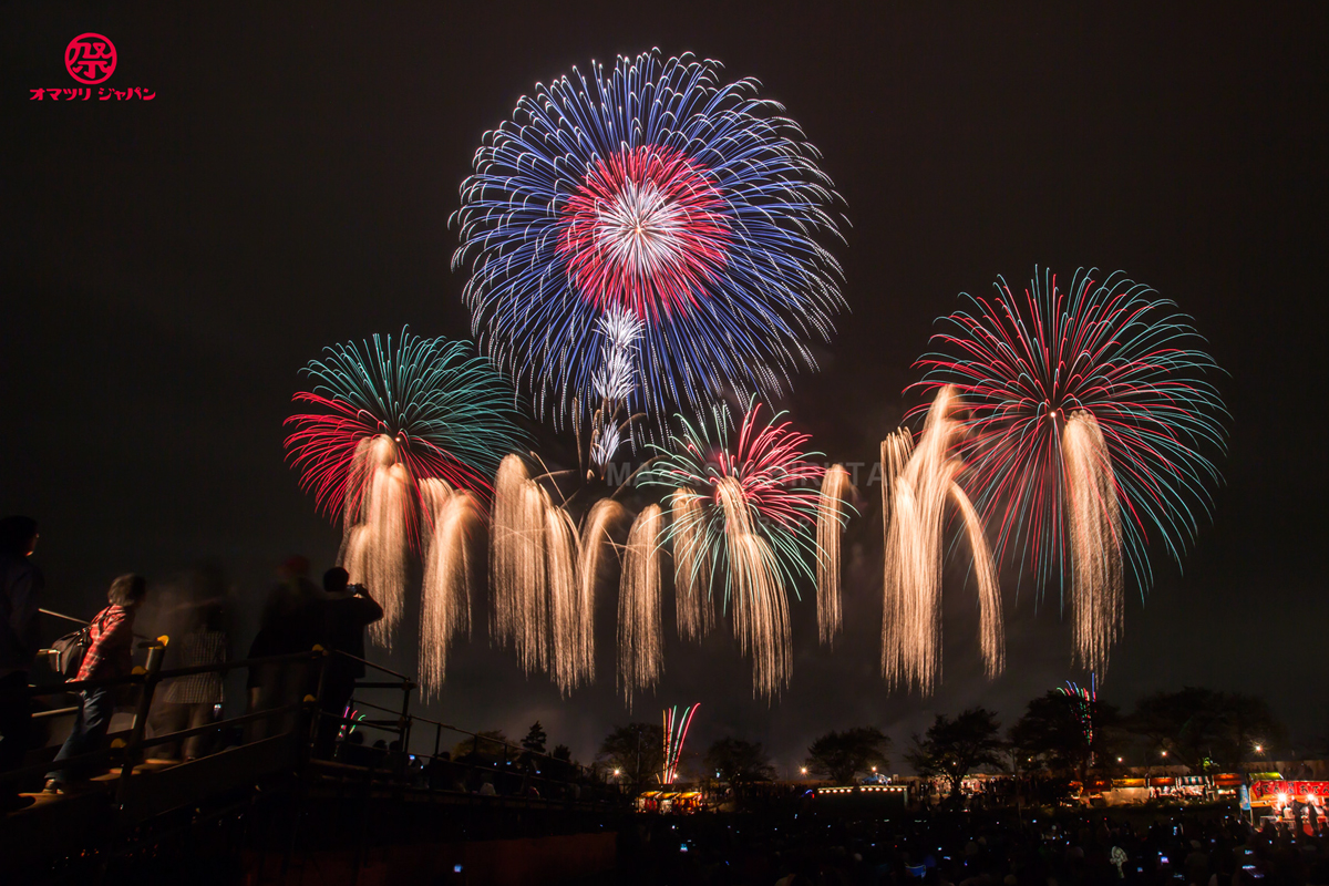 花火大会のルーツを徹底解説 たまや かぎや の意味とは オマツリジャパン 毎日 祭日