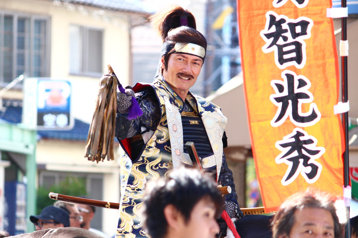 ぎふ信長まつりは戦国時代ファン必見の秋祭り 騎馬武者に火縄銃に芸能人まで登場 オマツリジャパン 毎日 祭日