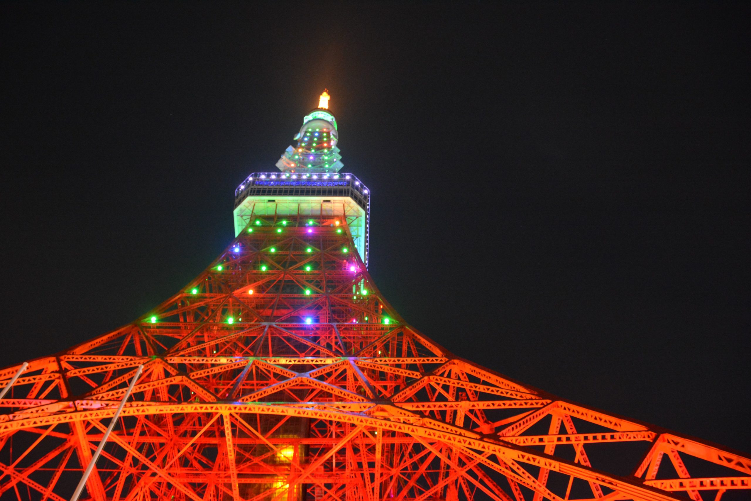 東京タワーウィンターファンタジー 東京タワーのライトアップにコラボする キャンドルタワーのイルミネーション オマツリジャパン 毎日 祭日
