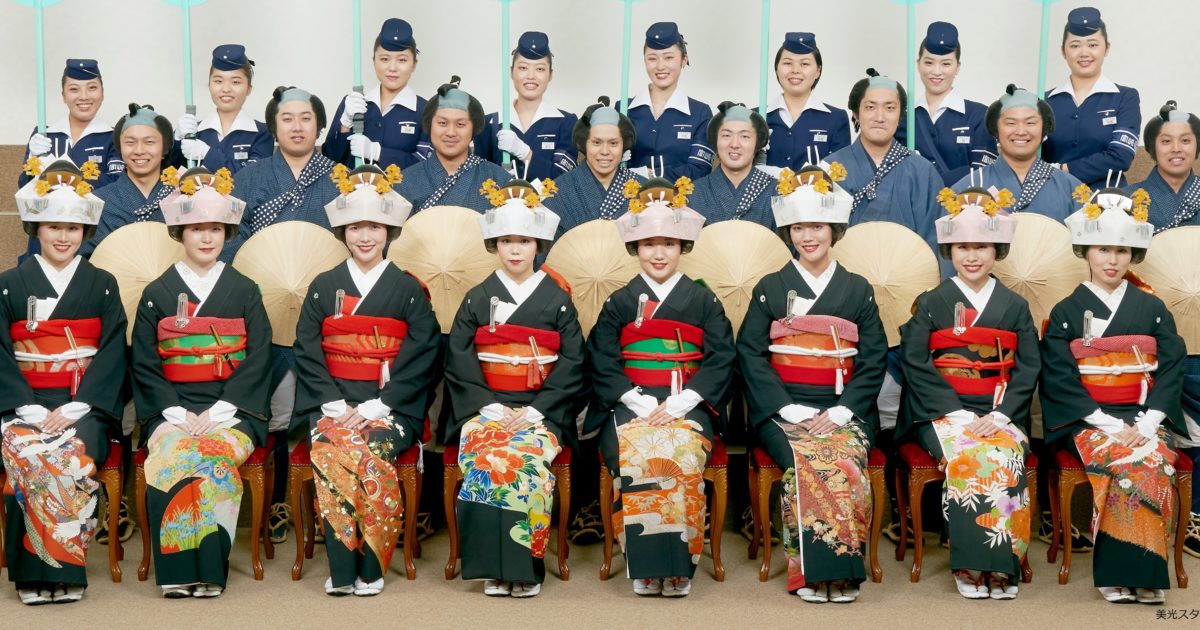 宮崎神宮御神幸祭 神武さま 行列の花形 ミス シャンシャン馬 に選ばれた花嫁 花婿の心の変化に注目してみた オマツリジャパン あなたと祭りをつなげるメディア