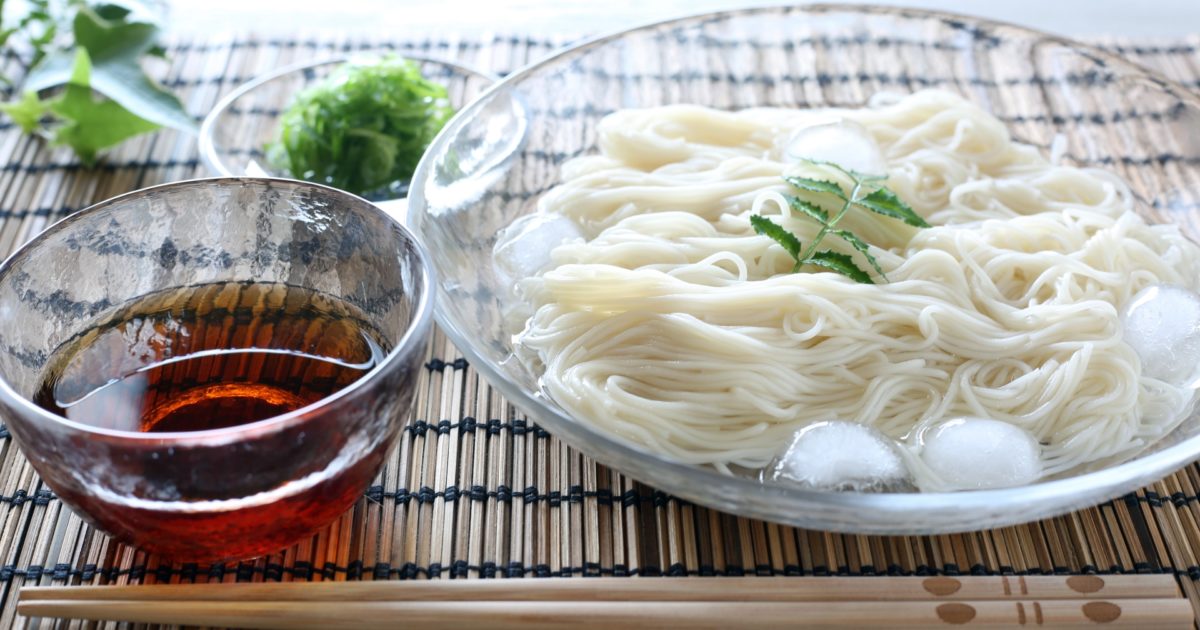 そうめんの美味しい食べ方や歴史を解説！七夕との関わりは？｜オマツリ