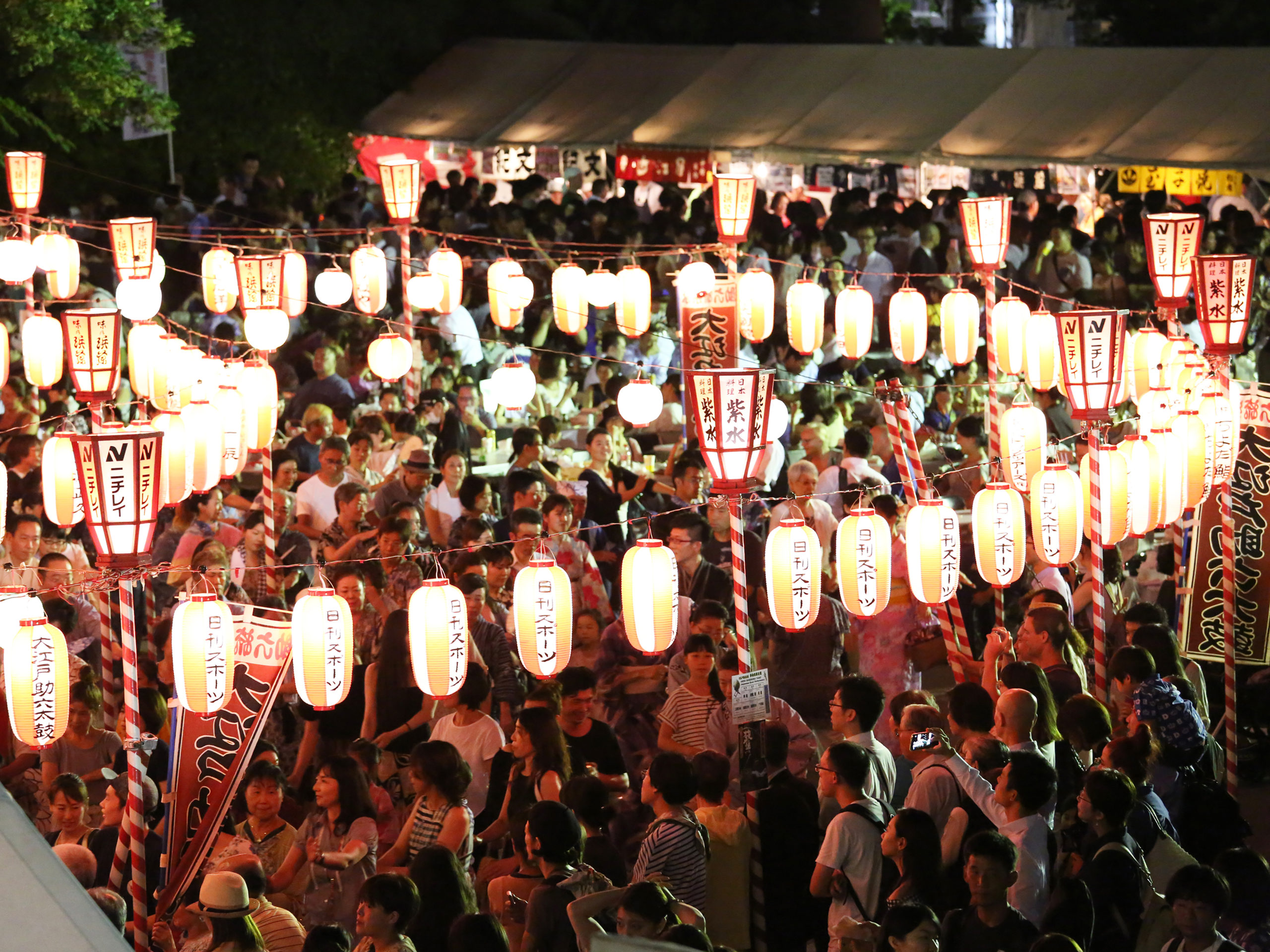 築地本願寺納涼盆踊り大会 ここは特別 盆オドラーが愛してやまない理由とは オマツリジャパン 毎日 祭日