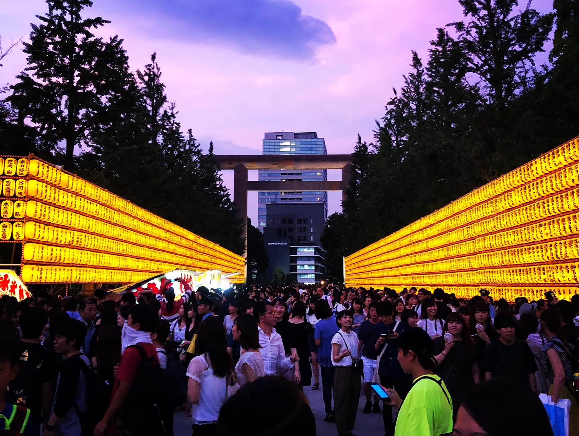 みたままつり納涼民踊のつどい 靖国神社に集い踊る 東京を代表する盆踊り オマツリジャパン 毎日 祭日