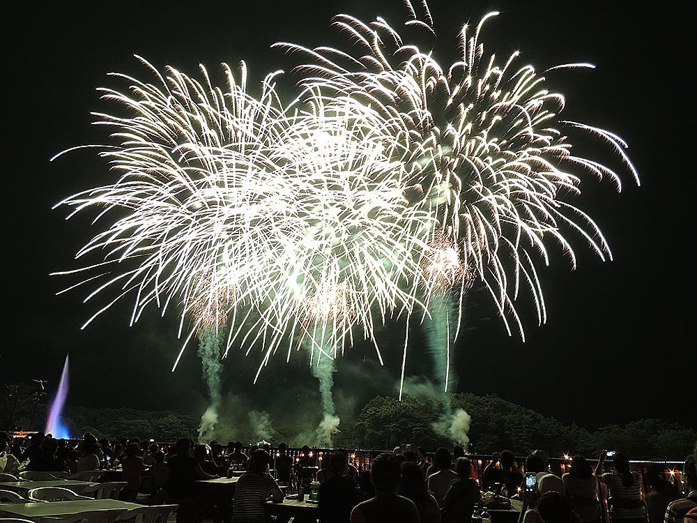 開園55周年記念りんどう湖花火大会 7月23日 25日の3日連続開催決定 オマツリジャパン 毎日 祭日