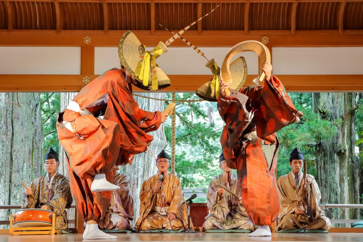 こきりこ祭り 日本の原風景 五箇山 で最古の民謡を堪能しよう オマツリジャパン 毎日 祭日