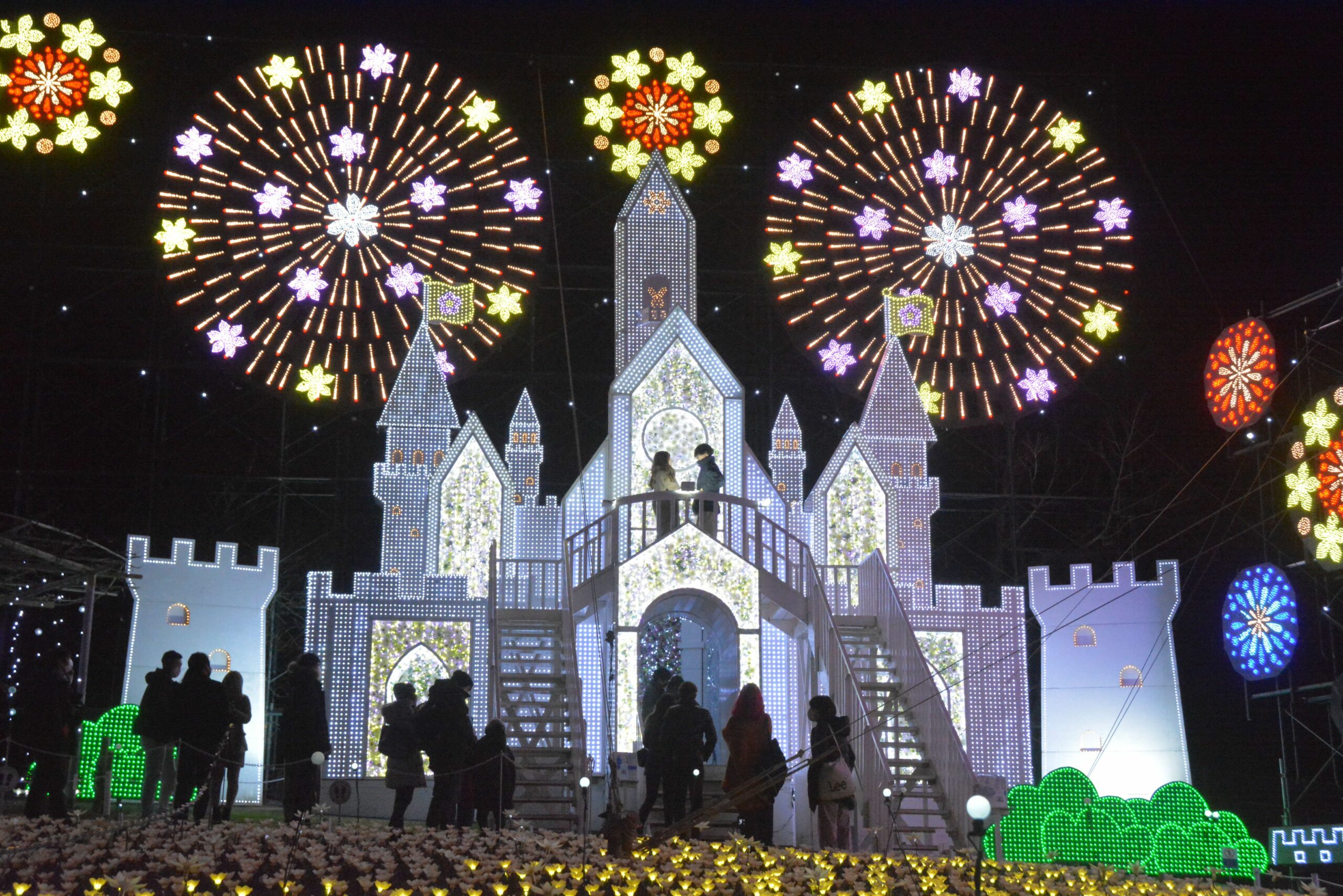 あしかがフラワーパーク光の花の庭 日本三大イルミネーションの光の演出 オマツリジャパン あなたと祭りをつなげるメディア