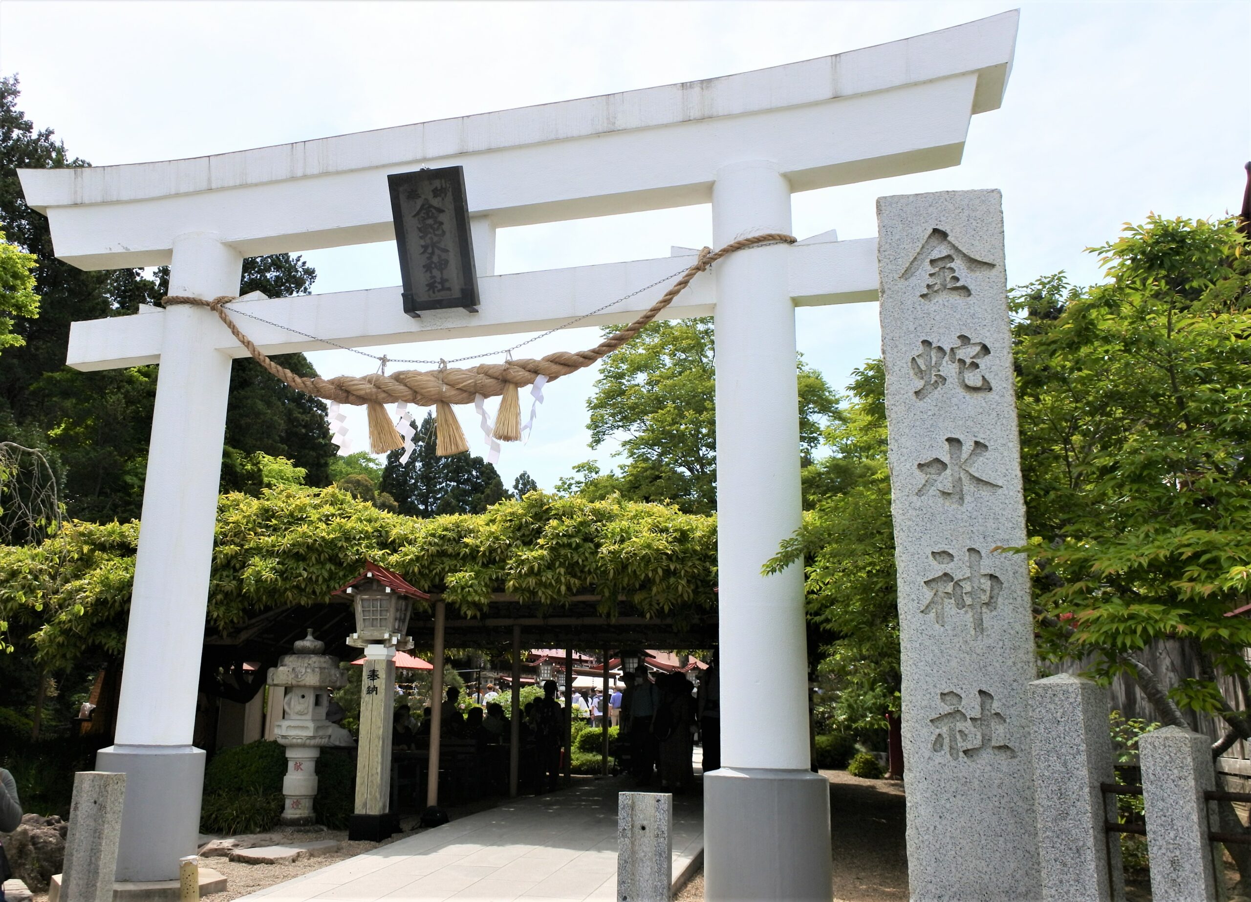 金蛇水神社