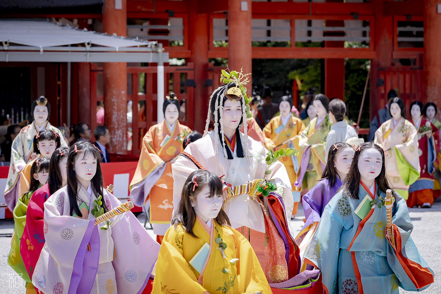 京都三大祭「葵祭」！華やかな時代行列「路頭の儀」と厳かな神事「社頭