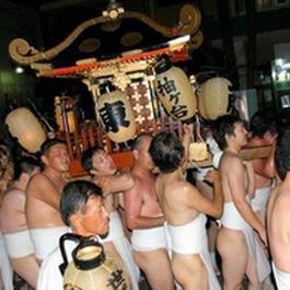 大宮の祇園夏祭り　勇壮な裸神輿