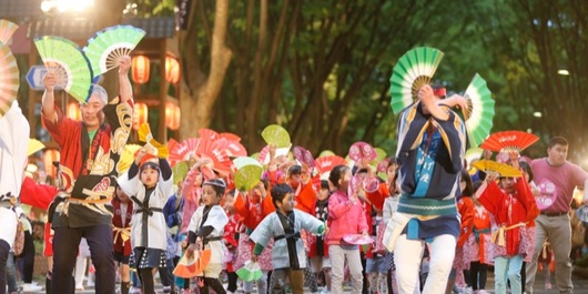 ステージや街中で踊りを披露できます(提供：仙台・青葉まつり公式HP)