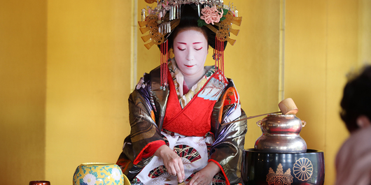 高台寺　北政所茶会　嶋原太夫　太夫道中