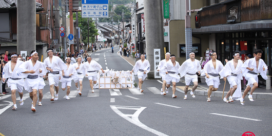 大幣神事　県神社