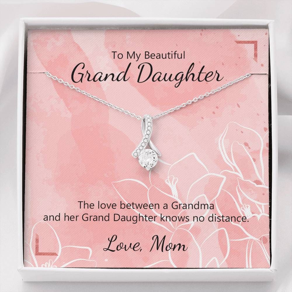 The Love Between Grandma And Granddaughter Alluring Beauty Necklace For Women