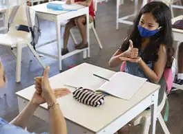 Desenvolvimento e Aprendizagem de Alunos Surdos