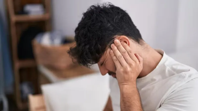 Cold air can cause ear pain and itching how to protect your ears and prevent issue