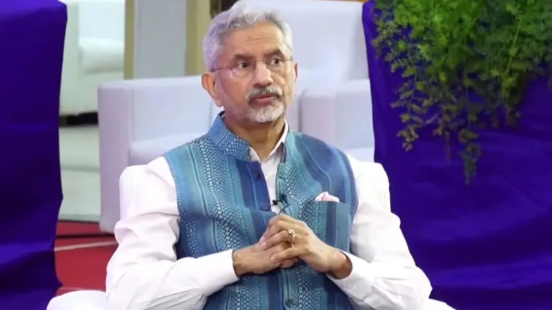 'भारत न देता तो हमें वैक्सीन सूंघने को भी न मिलती', क्यों कहते हैं कई देश ऐसा? IIT मद्रास में जयशंकर ने बताया