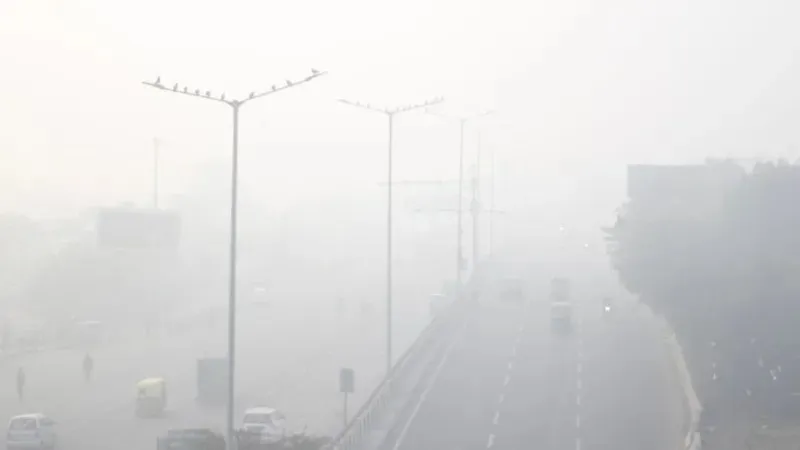 दिल्ली-NCR में हवा हुई साफ, AQI में सुधार के बाद GRAP-3 की पाबंदियां हटीं