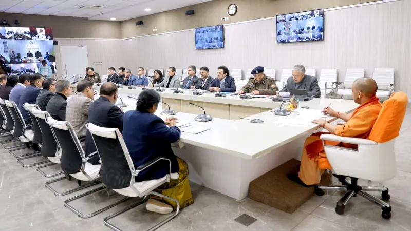 फील्ड पर उतरें अधिकारी, श्रद्धालुओं को न हो परेशानी... माघ मेले को लेकर CM योगी का सख्त निर्देश