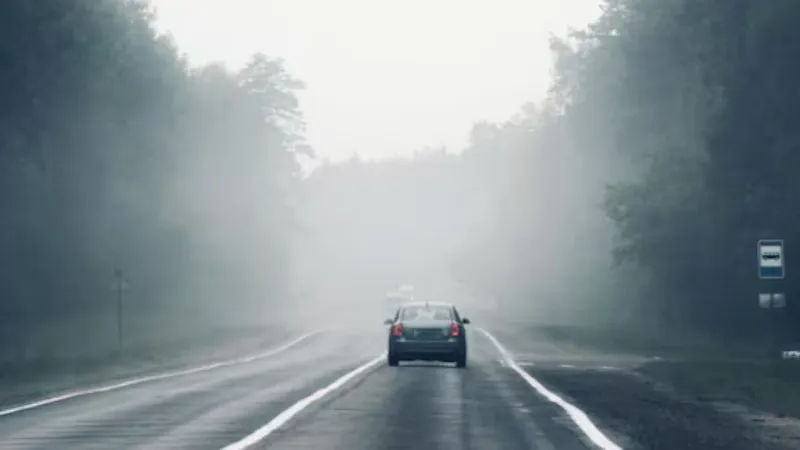 Winter car safety tips Keep these essential tools in your car for safe driving in fog and winter conditions