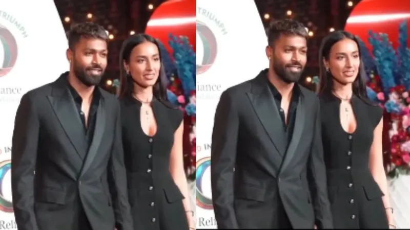 हाथों में हाथ, ट्विनींग अटायर, गर्लफ्रेंड के साथ इवेंट में हुए स्पॉट; लोगों ने एक्स वाइफ नताशा को किया याद