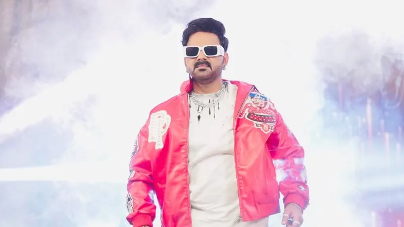Pawan Singh Birthday Party Video Controversy guard pushed his friend viral