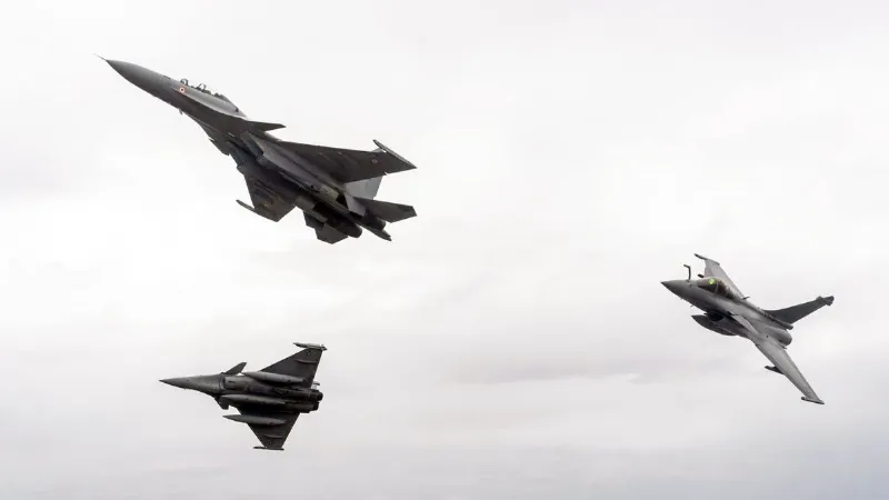 एक बटन दबाते लाहौर साफ! ₹78217 करोड़ की डिफेंस डील की तैयारी में भारत, मिलेंगे कई खतरनाक हथियार