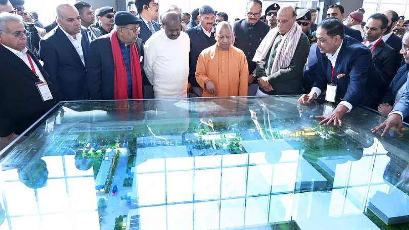 लखनऊ में शुरू हुआ अशोक लीलैंड का इलेक्ट्रिक वाहन प्लांट, CM योगी और राजनाथ सिंह ने किया उद्घाटन