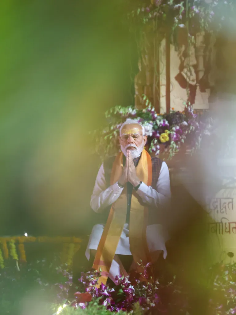 सोमनाथ स्वाभिमान पर्व में शामिल हुए पीएम मोदी, देखें Photos सोमनाथ स्वाभिमान पर्व में शामिल हुए पीएम मोदी, देखें Photos