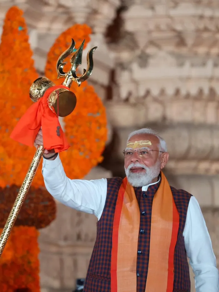 सोमनाथ स्वाभिमान पर्व में शामिल हुए पीएम मोदी, देखें Photos सोमनाथ स्वाभिमान पर्व में शामिल हुए पीएम मोदी, देखें Photos