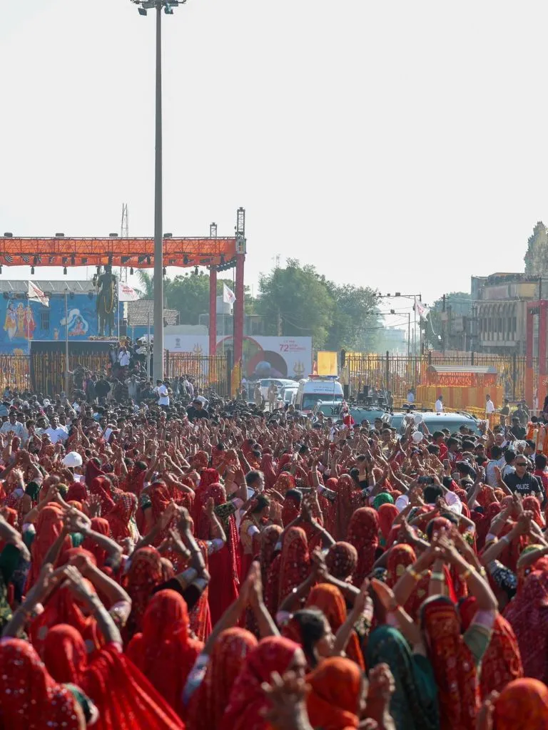 सोमनाथ में भक्ति और शौर्य का संगम! PM मोदी के स्वाभिमान पर्व की अनदेखी तस्वीरें