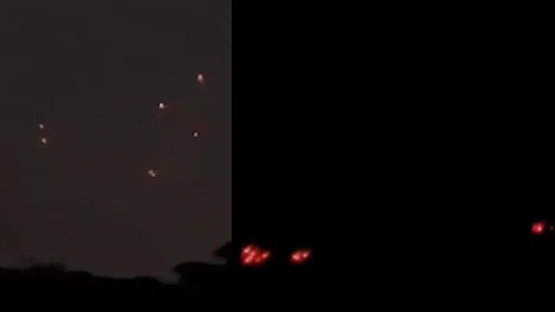 Jammu Kashmir: सांबा, राजौरी और पुंछ में दिखे पाकिस्तानी ड्रोन, हाई अलर्ट पर सुरक्षा बल