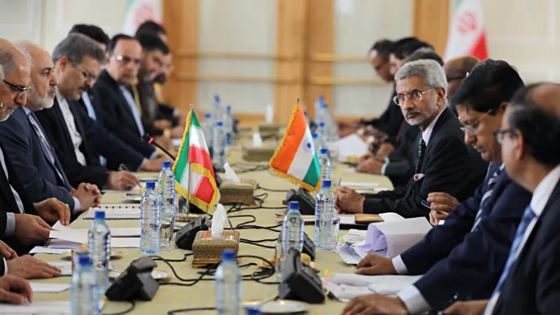 अमेरिका-ईरान के बीच जंग के आसार, दोनों देशों के बीच छिड़ा युद्ध तो भारत पर क्या पड़ेगा असर?