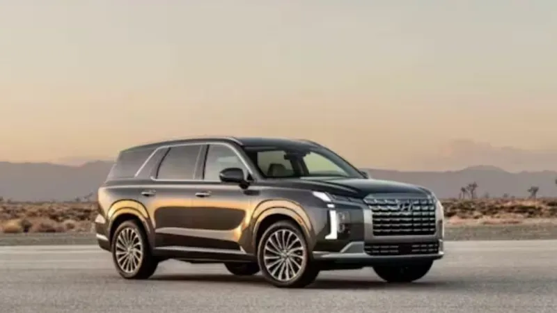 'कल से मेट्रो को भूल जाओ', हाथ में SUV की चाबी पकड़ाकर बॉस ने की कर्मचारी की तारीफ; कहा- इतना...