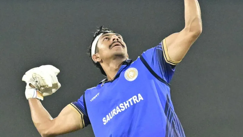 Vijay Hazare Trophy: VHT सेमीफाइनल में विश्वराज जडेजा का बल्ला गरजा, सौराष्ट्र को जीत की दहलीज तक पहुंचाया