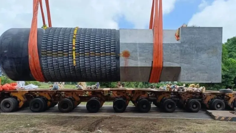 Worlds largest Shivling established in Virat Ramayana Temple