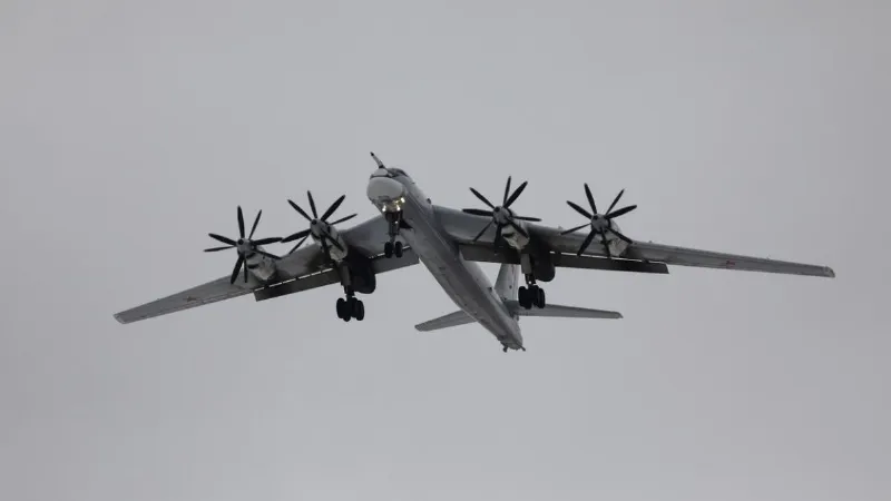 Tu-95 बॉम्बर, Su-35, Su-30... जापान के आसमान में रूसी न्यूक्लियर प्लेन, किया शक्ति प्रदर्शन, VIDEO