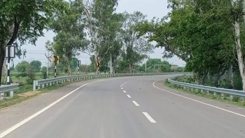 यूपी के इस जिले की बदल जाएगी सूरत! करोड़ों रुपये की लागत से सड़कों का होगा निर्माण; प्लान तैयार