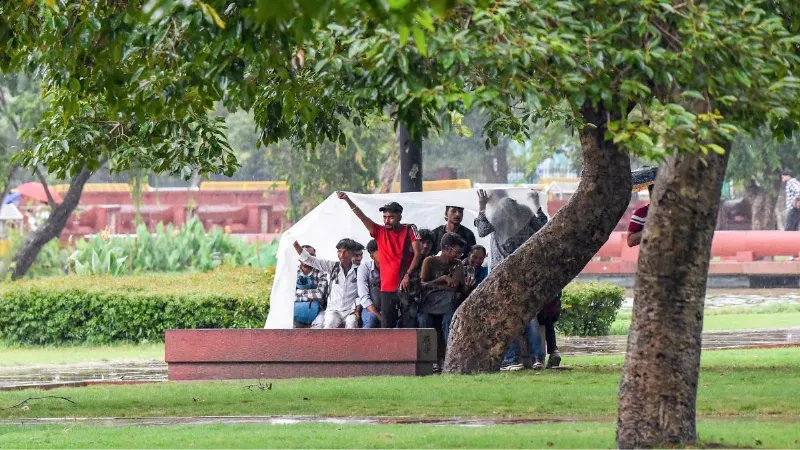 गणतंत्र दिवस के परेड का मजा खराब करेगी बारिश? दिल्ली के मौसम को लेकर IMD ने जारी किया अलर्ट