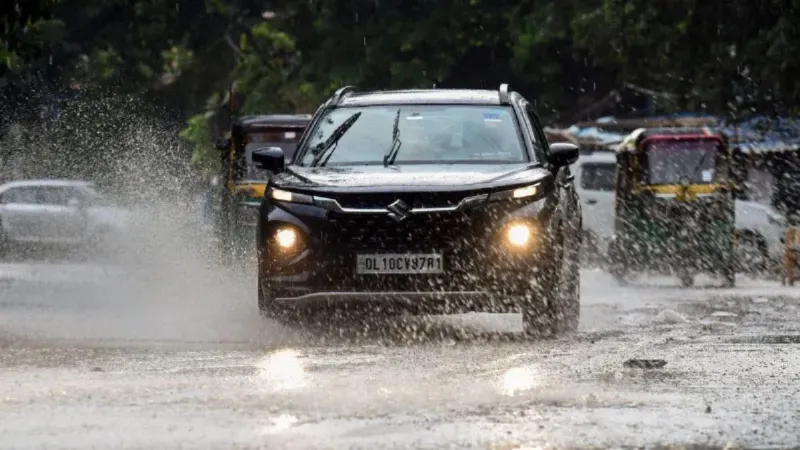 दिल्ली में फिर बदलेगा मौसम का मिजाज, अगले तीन दिनों तक आंधी बारिश के साथ गिरेंगे ओले