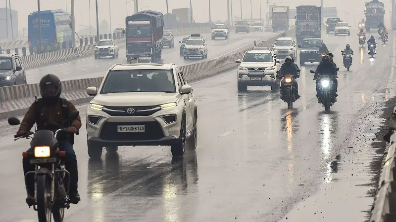 Weather Today: 7 राज्यों में बारिश, 21 जिलों में शीतलहर... IMD का अलर्ट जारी, जानें कैसा रहेगा मौसम