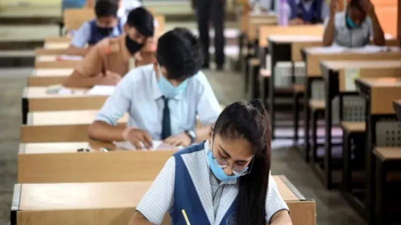 CBSE Admit Card 2026 Out: 10वीं-12वीं बोर्ड एग्जाम का एडमिट कार्ड जारी, ऐसे कर सकते हैं डाउनलोड